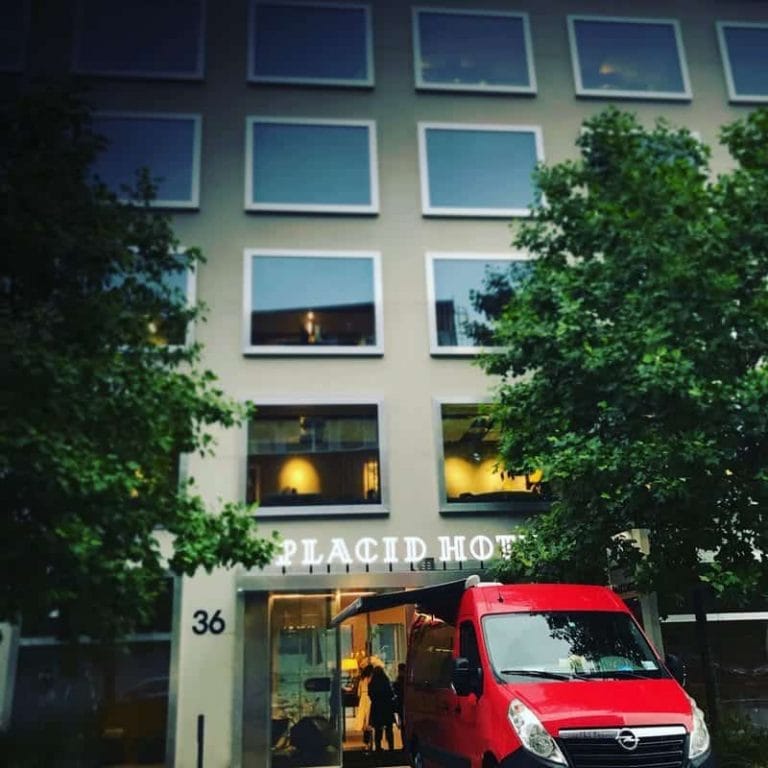 37EA03E2-E4FF-46DD-9043-B4C76FFEA471