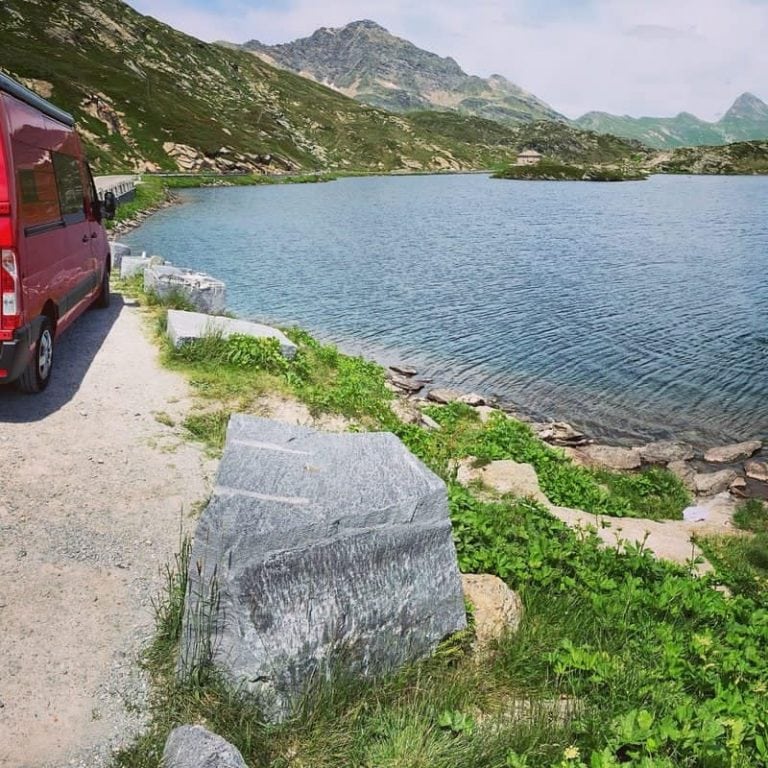 6182E012-A468-4A68-8638-A015A15008E6